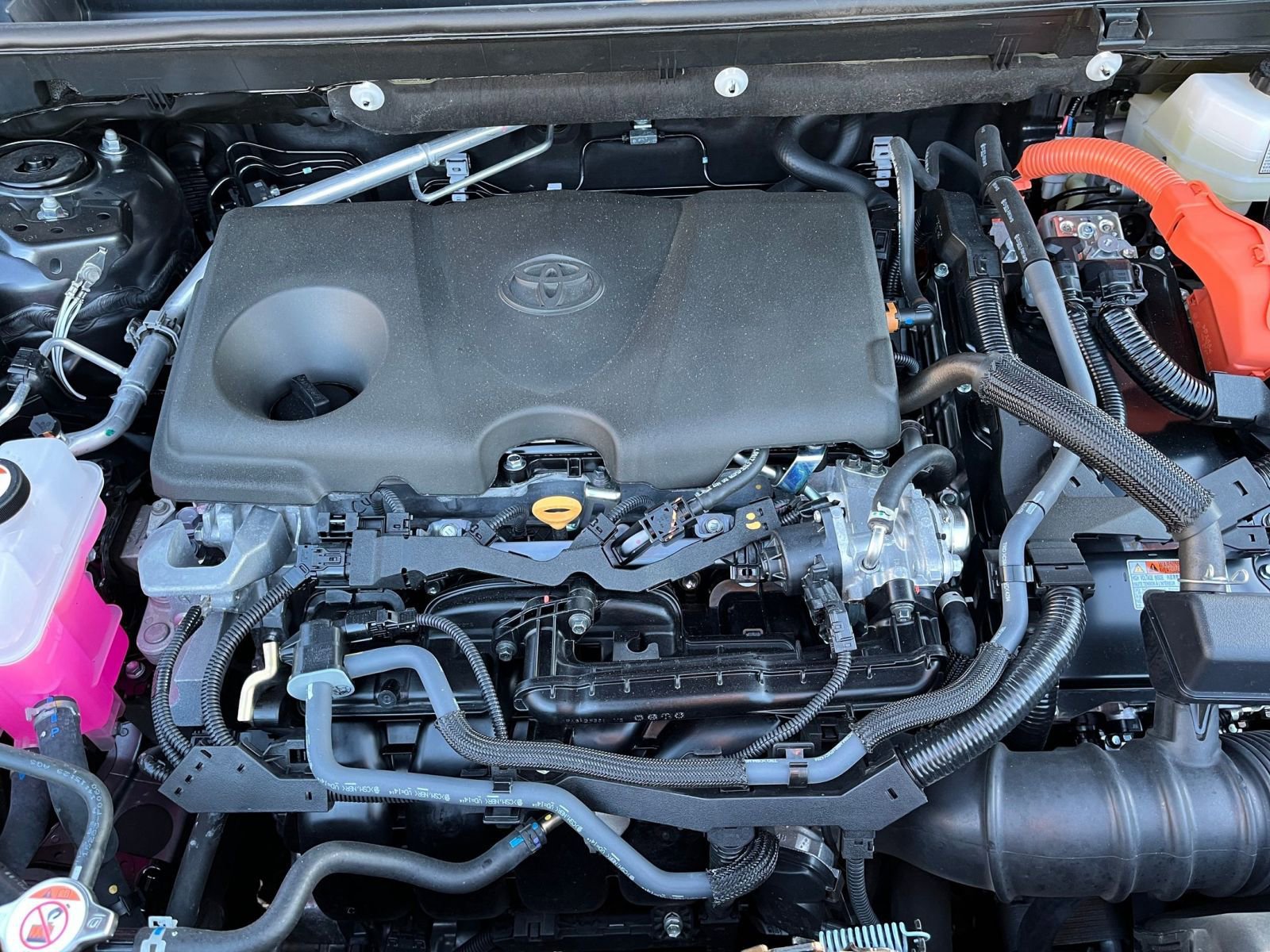 Thumbnail: 2025 Toyota RAV4 - 31