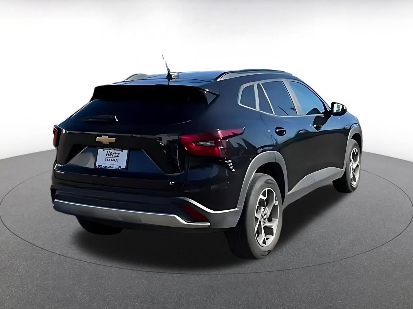 Thumbnail: 2025 Chevrolet Trax - 12