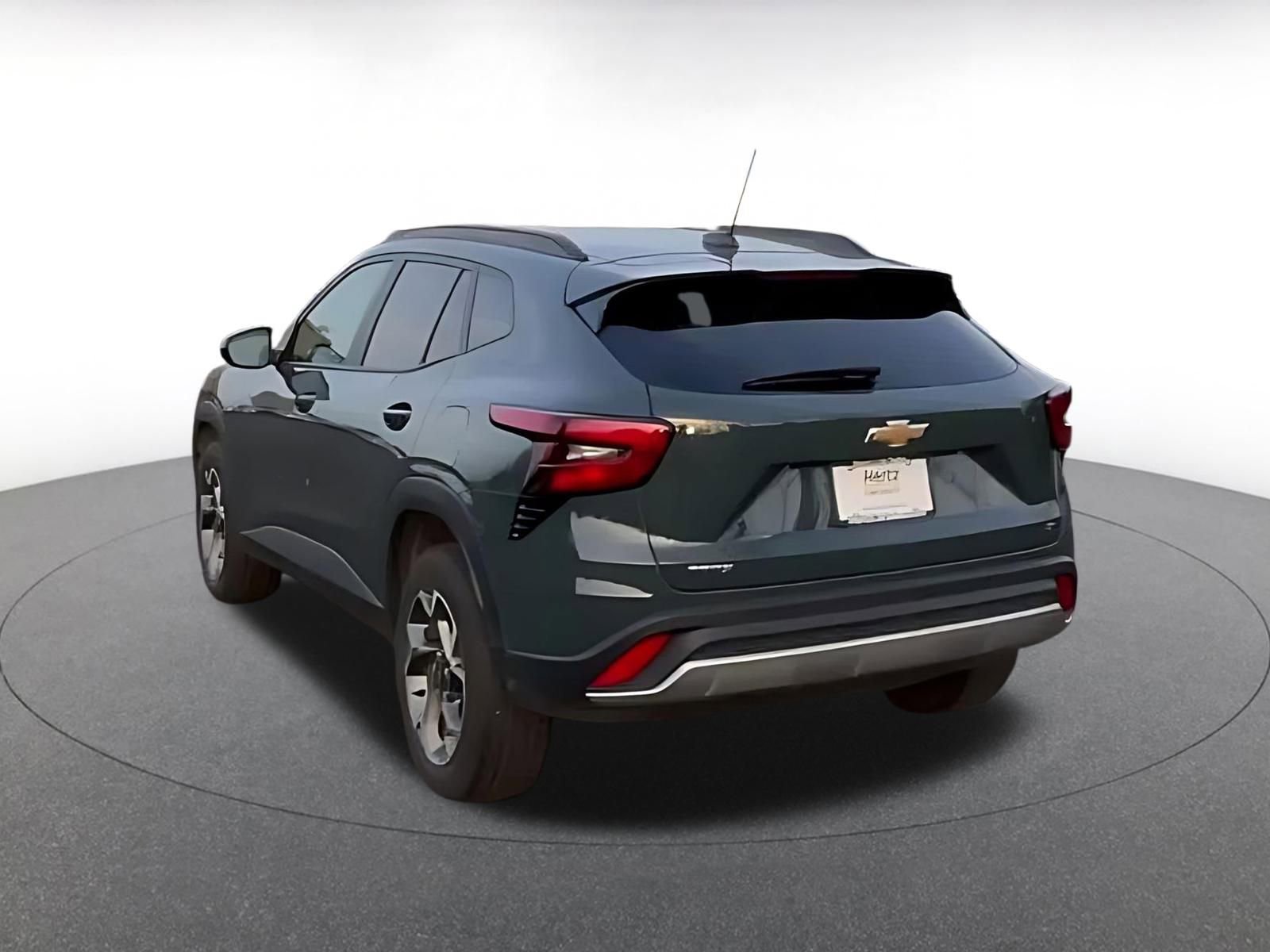 Thumbnail: 2025 Chevrolet Trax - 11