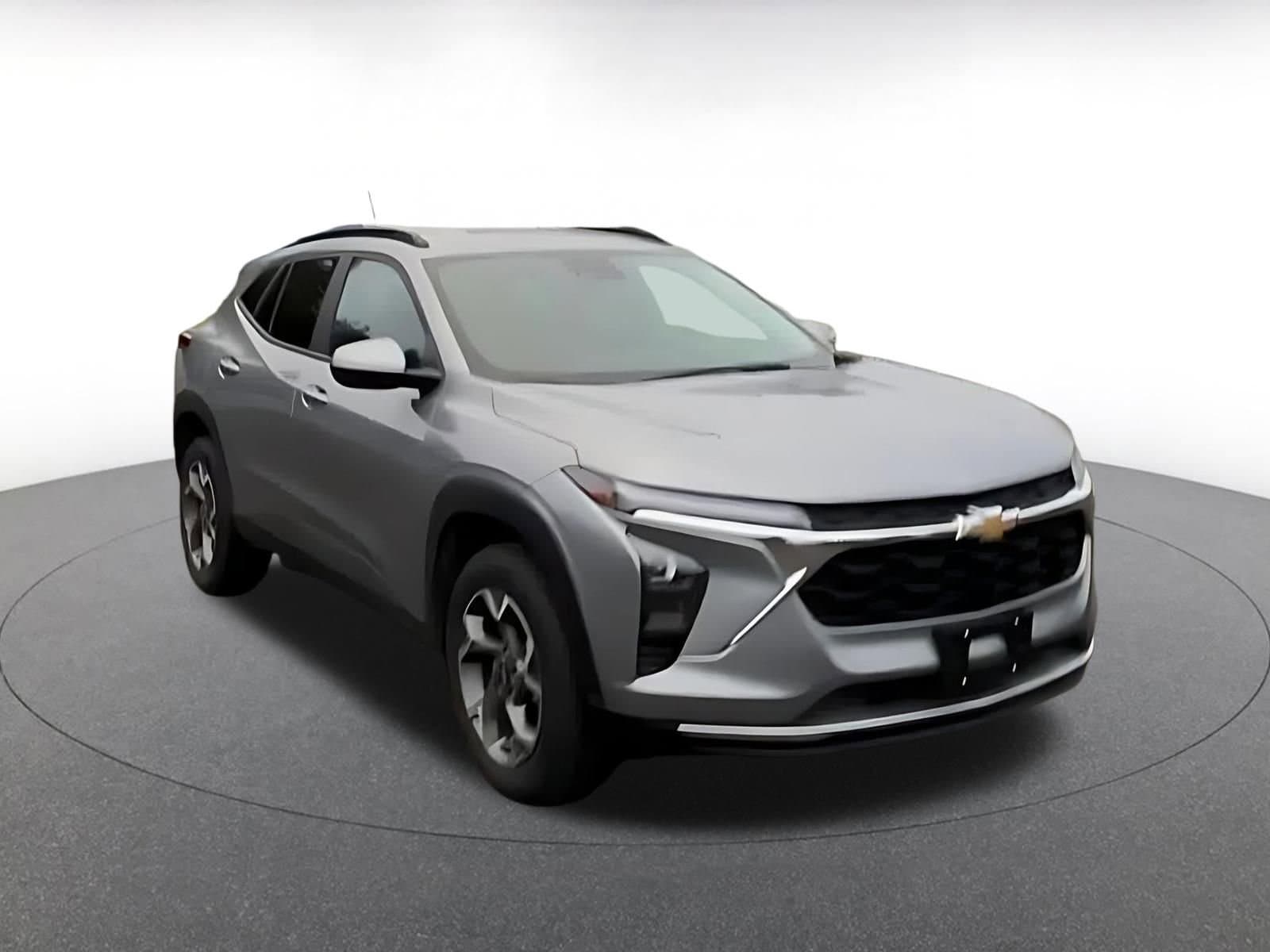 Thumbnail: 2025 Chevrolet Trax - 3