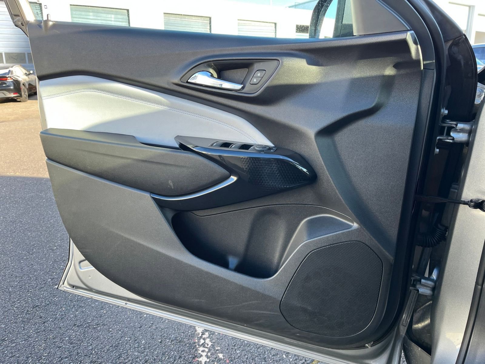 Thumbnail: 2025 Chevrolet Trax - 20