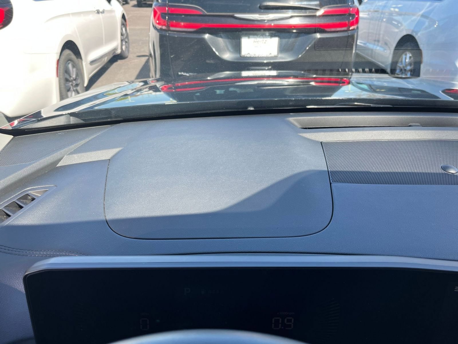 2024 Kia Sorento S 35