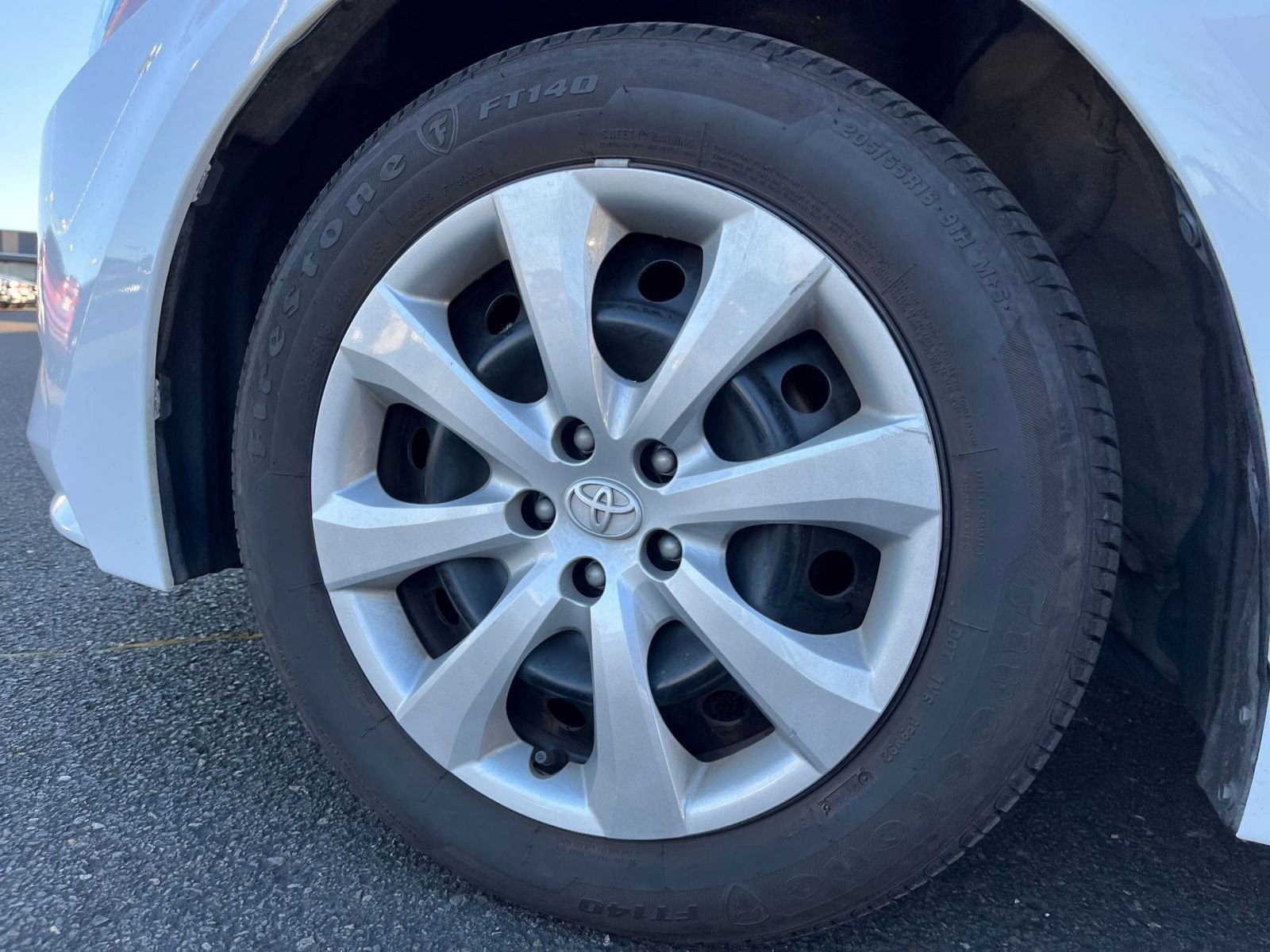 Thumbnail: 2025 Toyota Corolla - 28