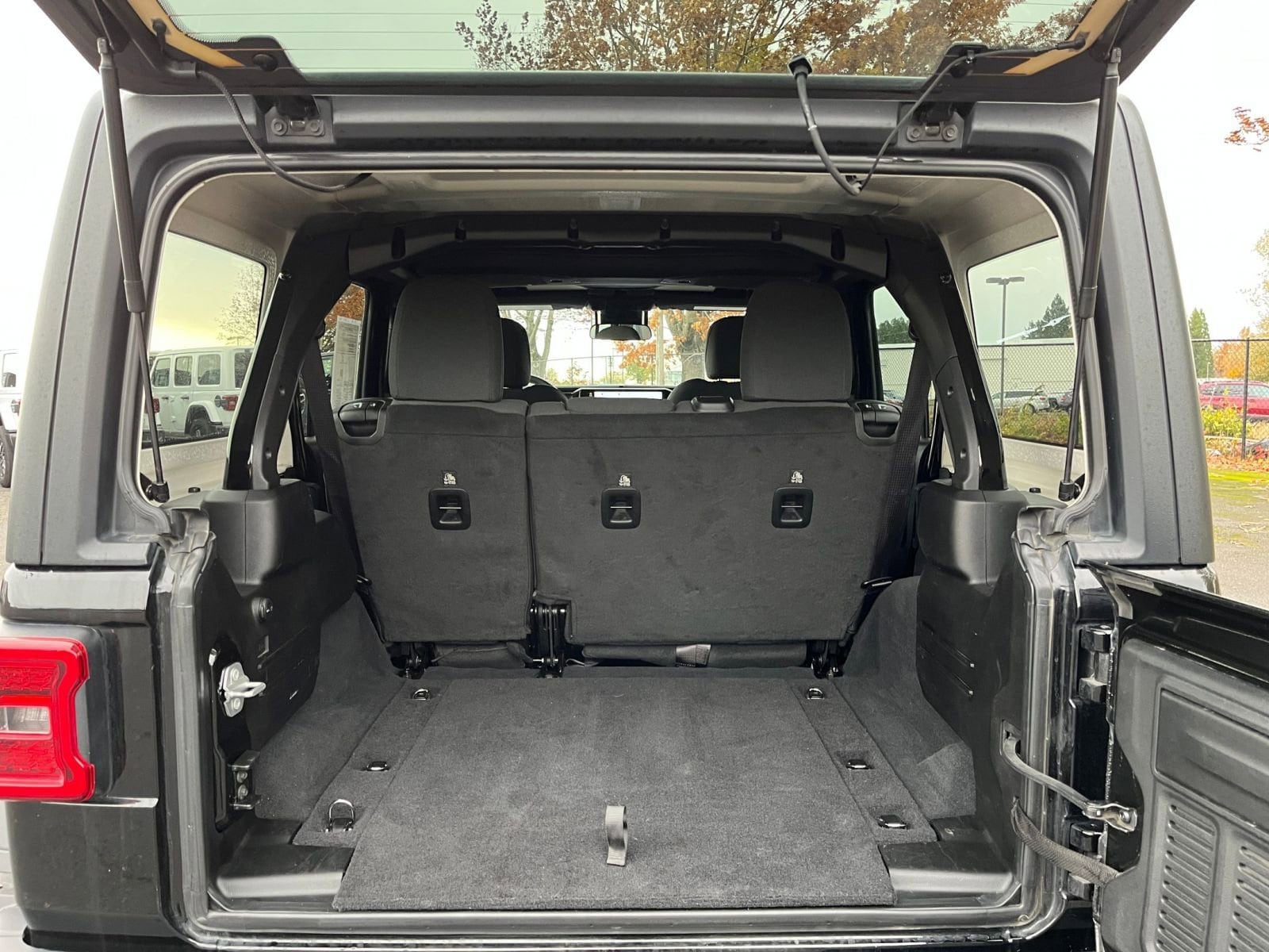 Thumbnail: 2025 Jeep Wrangler - 30