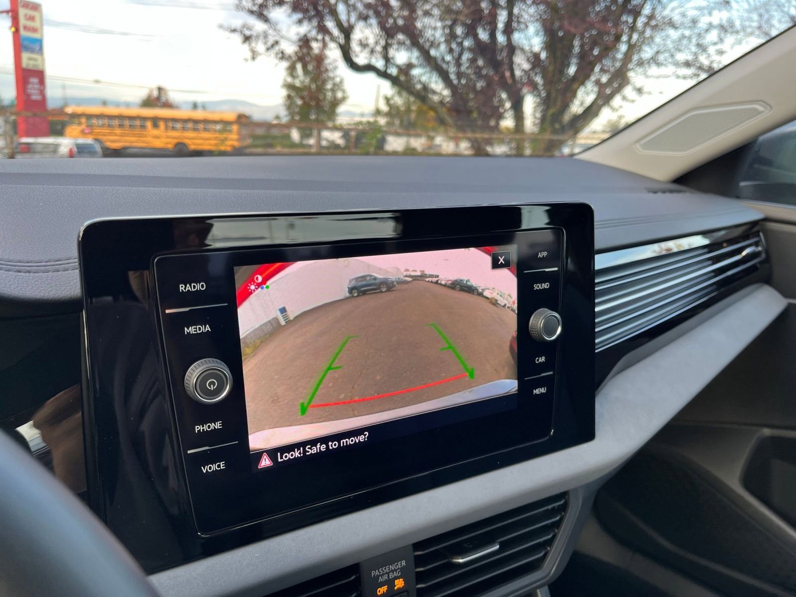 Thumbnail: 2025 Volkswagen Jetta - 17