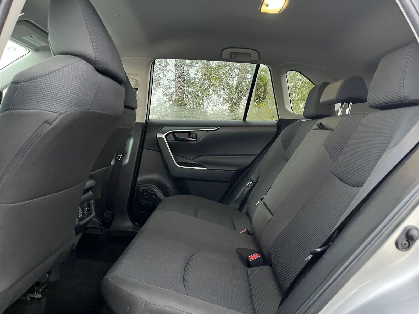 Thumbnail: 2025 Toyota RAV4 - 23