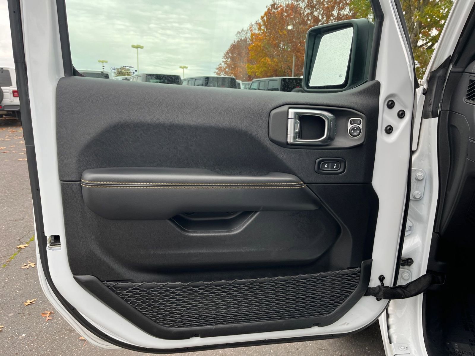 Thumbnail: 2025 Jeep Wrangler - 20