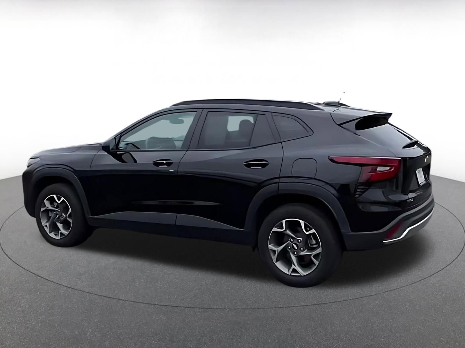 Thumbnail: 2025 Chevrolet Trax - 11