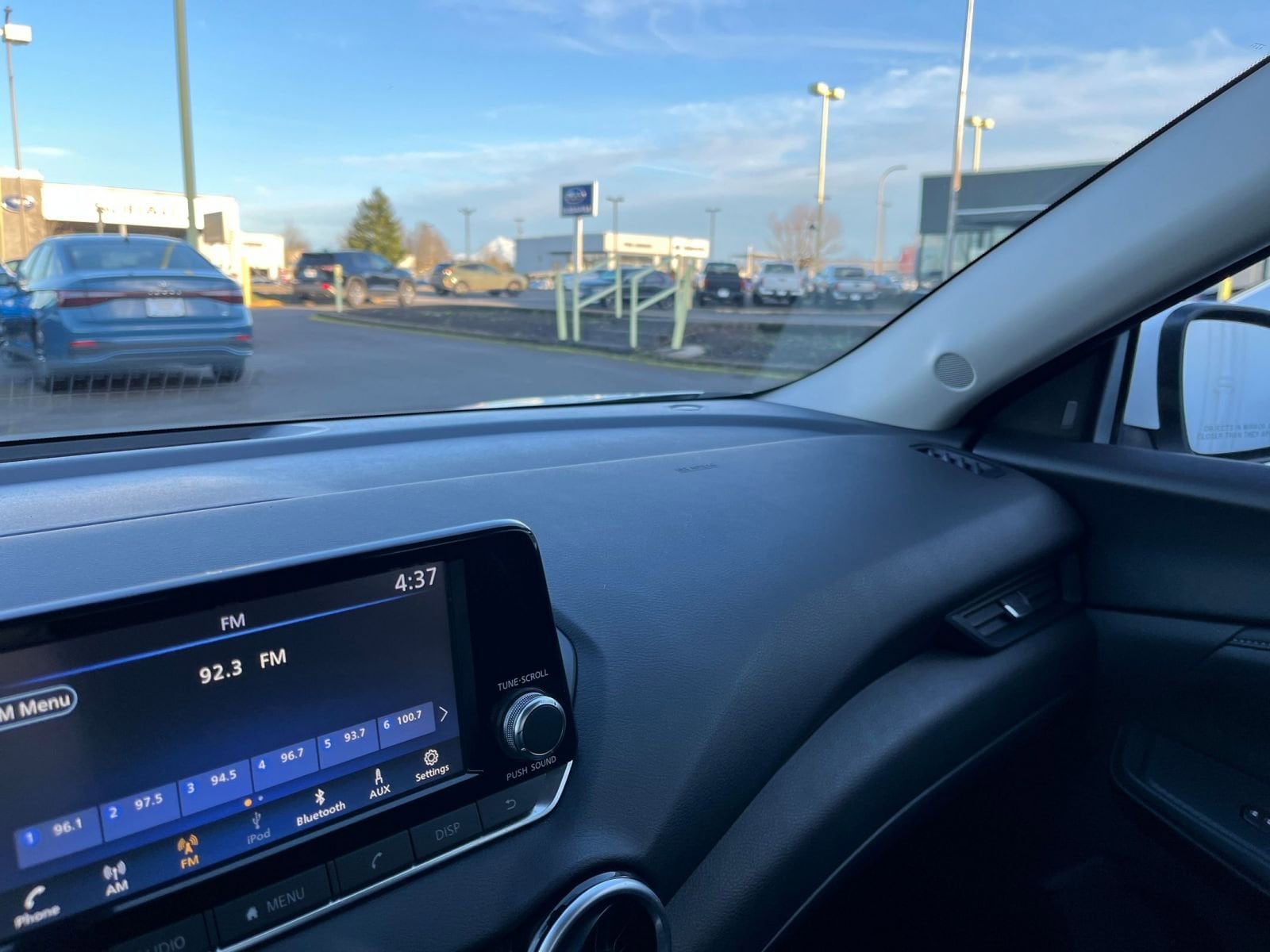 Thumbnail: 2025 Nissan Sentra - 33