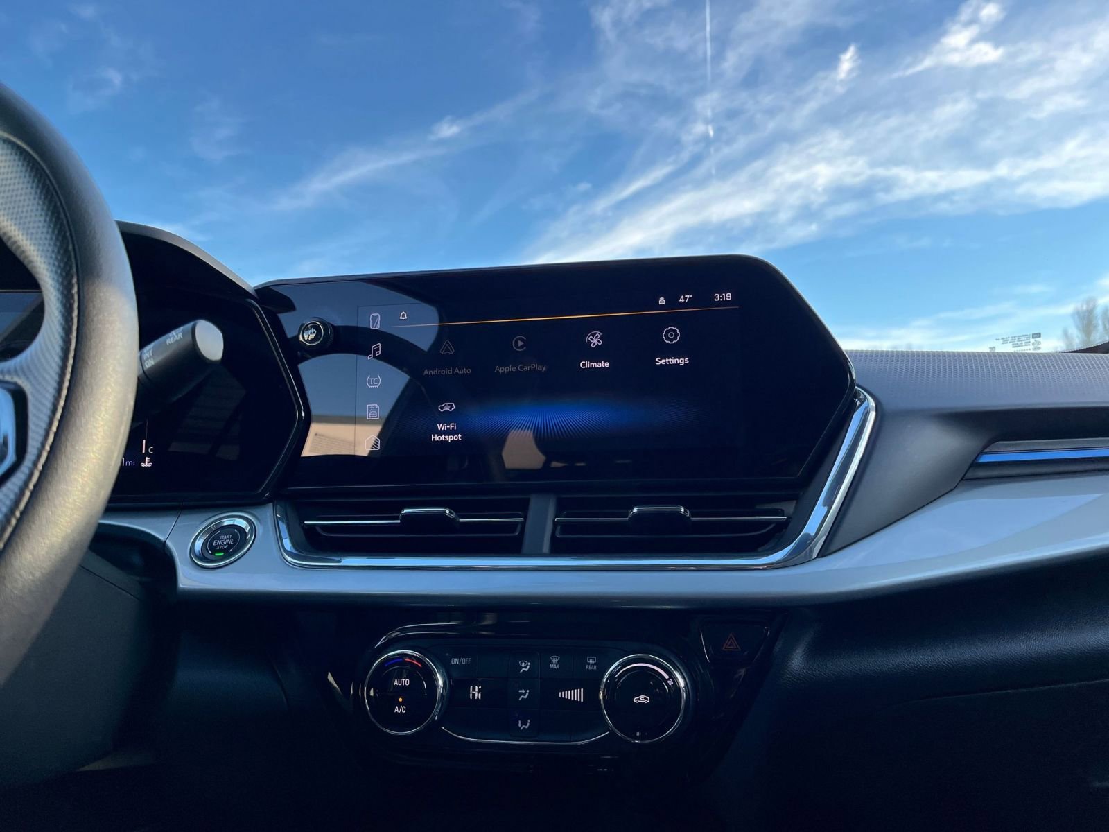 Thumbnail: 2025 Chevrolet Trax - 21