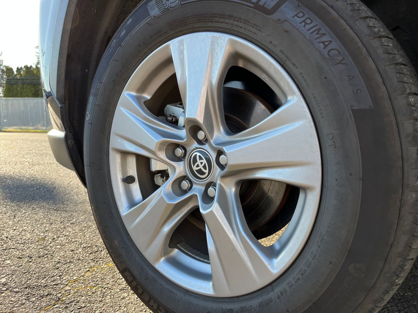 Thumbnail: 2025 Toyota RAV4 - 33