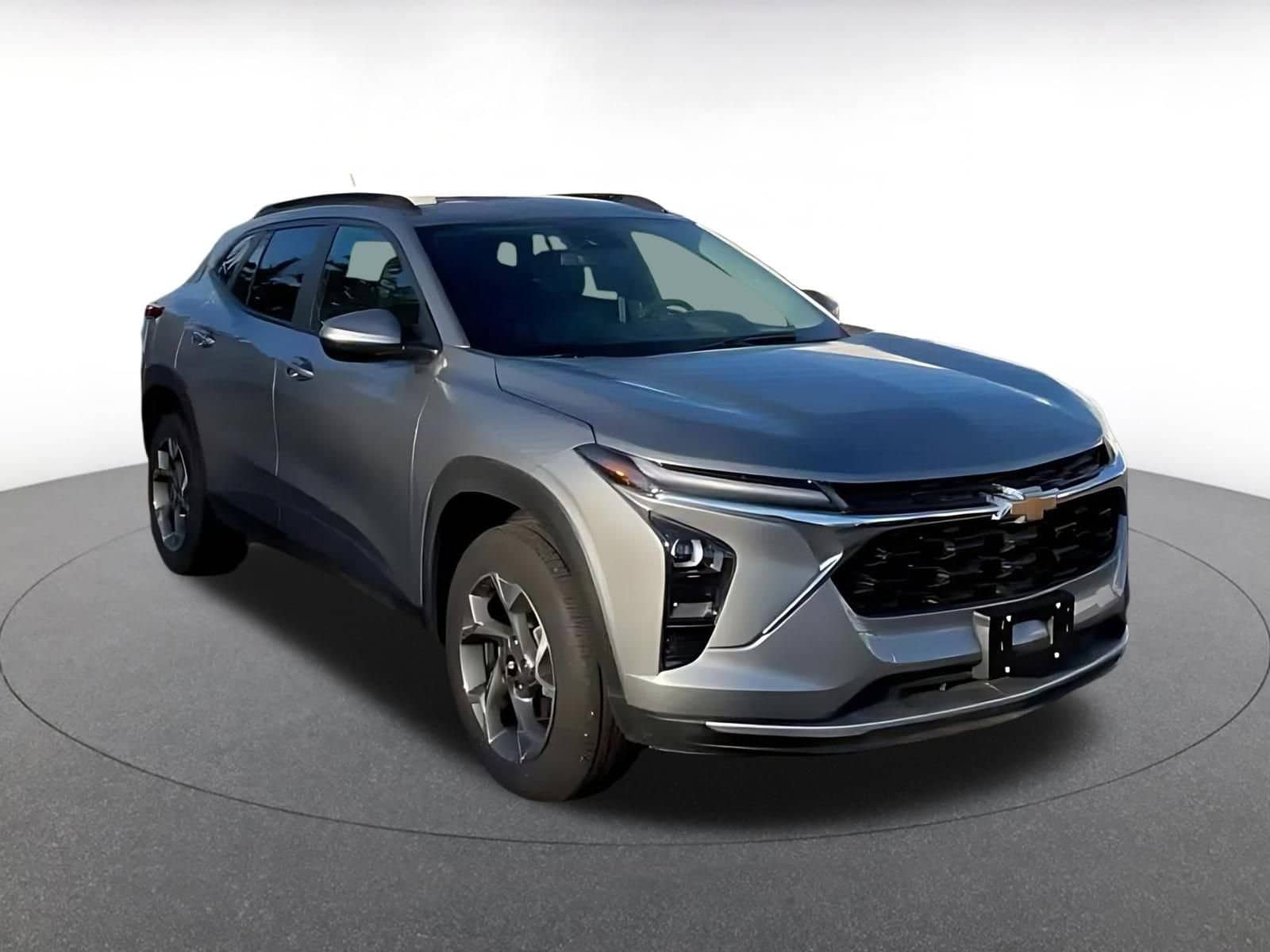 Thumbnail: 2025 Chevrolet Trax - 3
