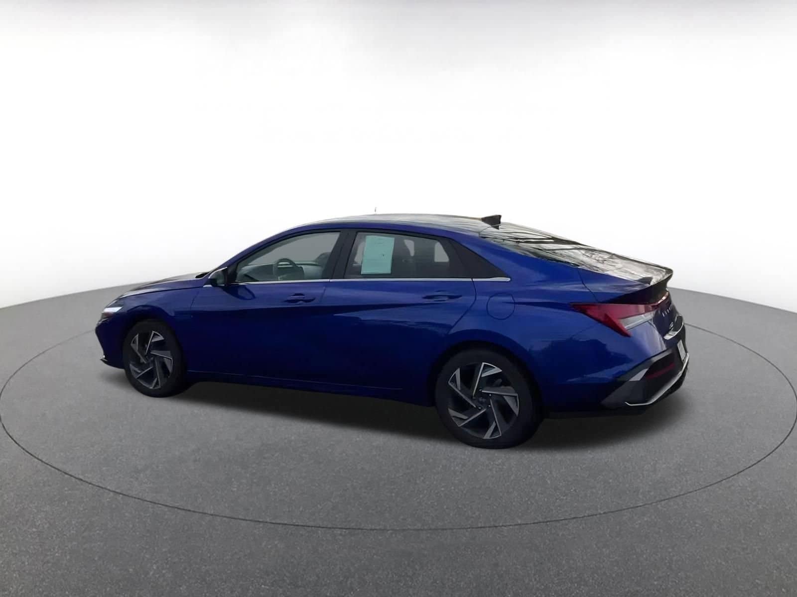 Thumbnail: 2025 Hyundai Elantra - 11