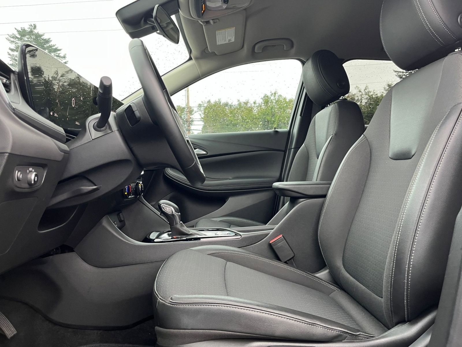 Thumbnail: 2025 Buick Encore GX - 25