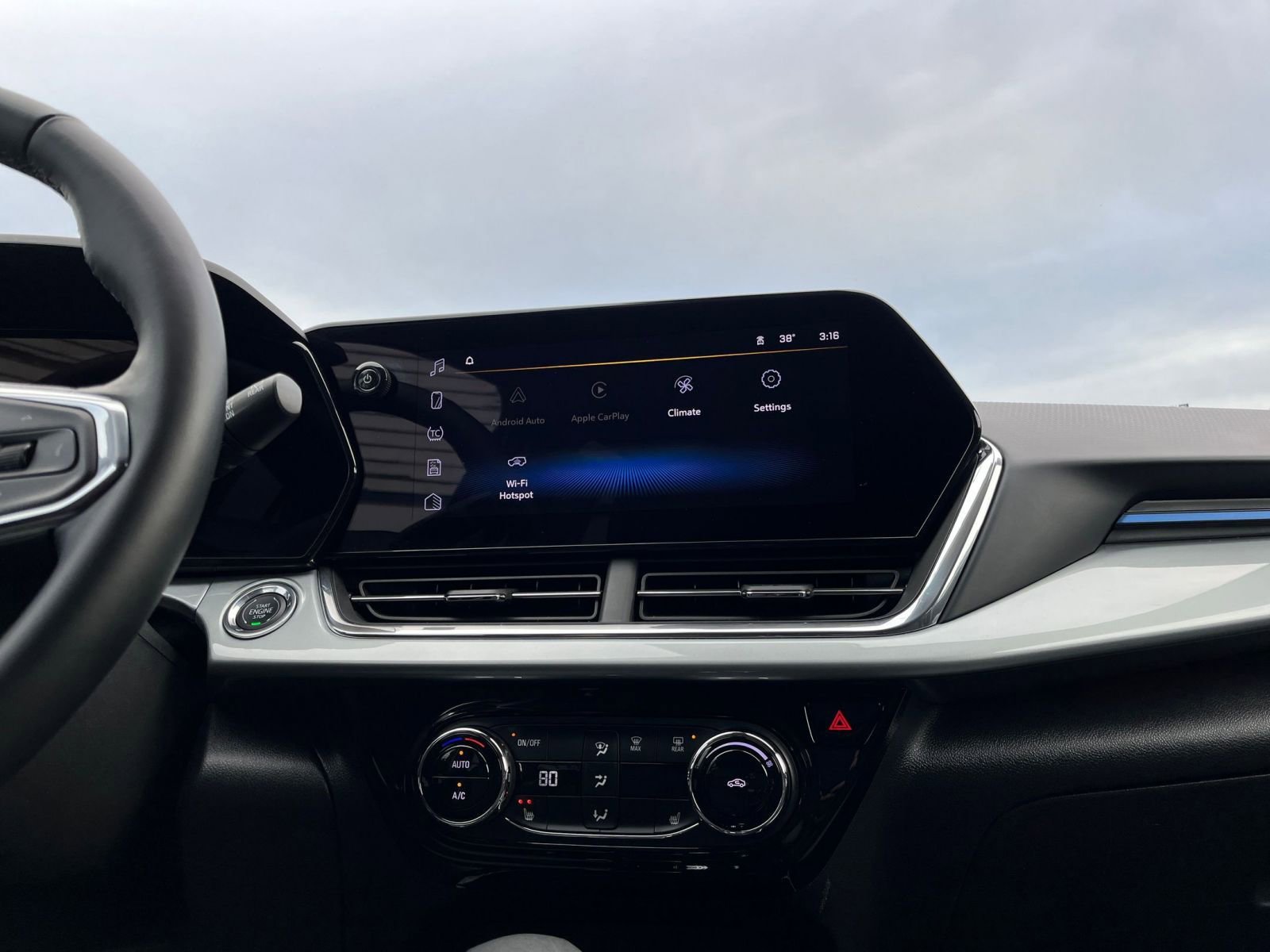 Thumbnail: 2025 Chevrolet Trax - 21