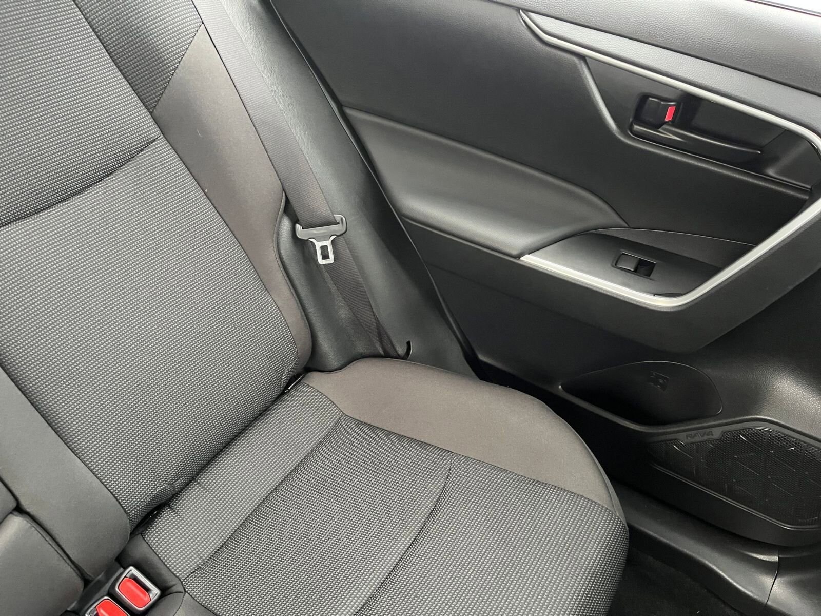 Thumbnail: 2025 Toyota RAV4 - 35