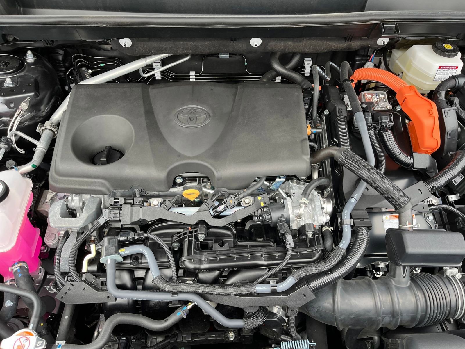 Thumbnail: 2025 Toyota RAV4 - 31