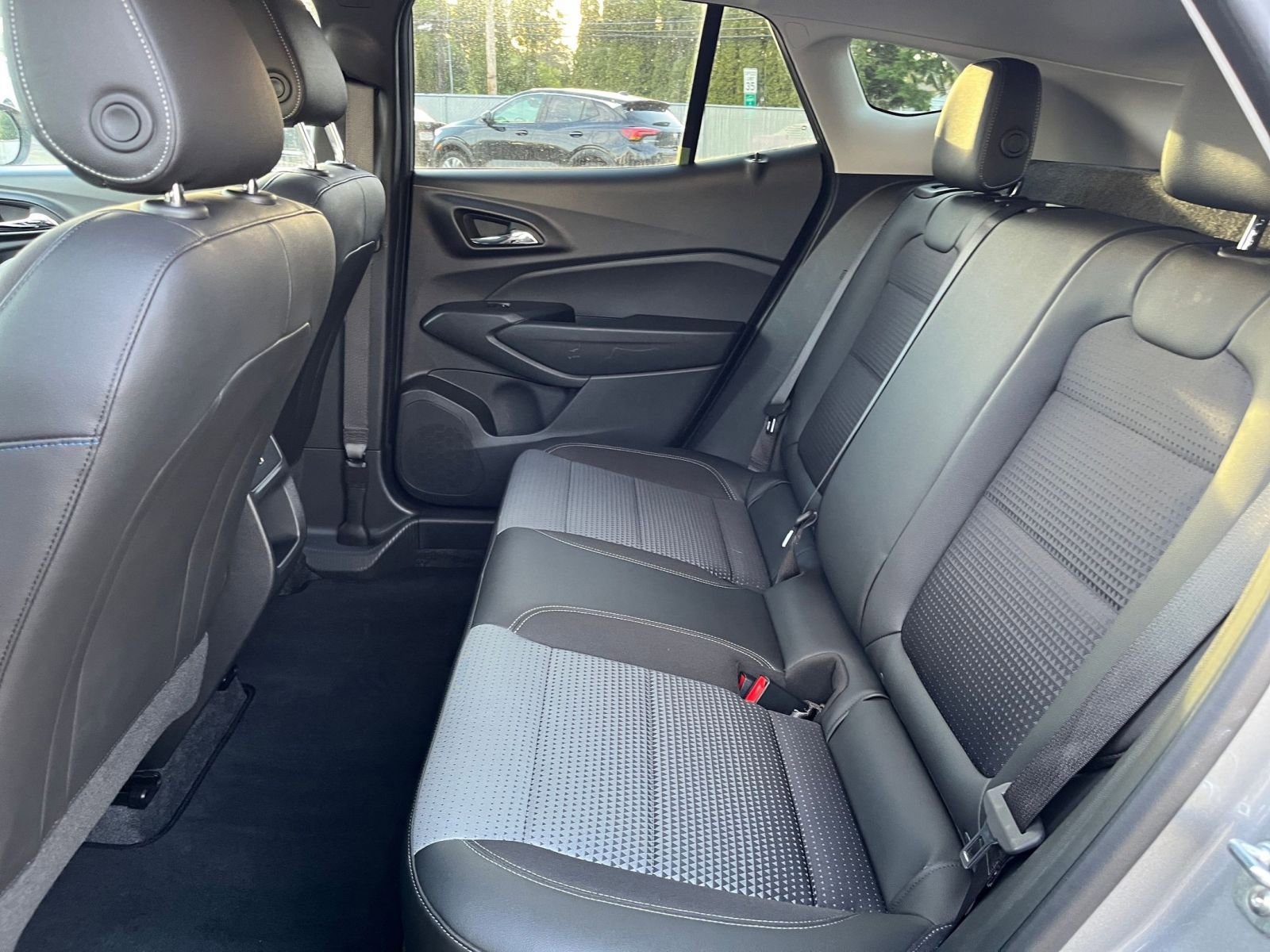 Thumbnail: 2025 Chevrolet Trax - 23