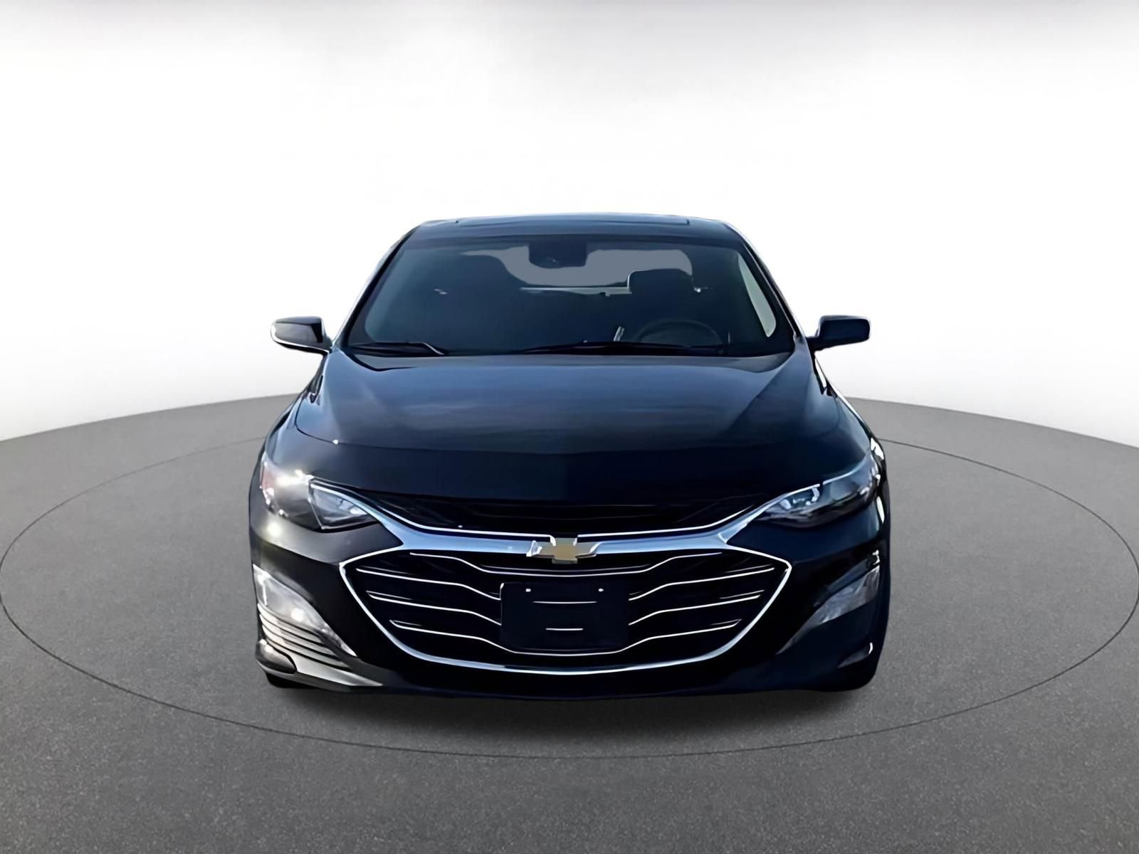 Thumbnail: 2024 Chevrolet Malibu - 4