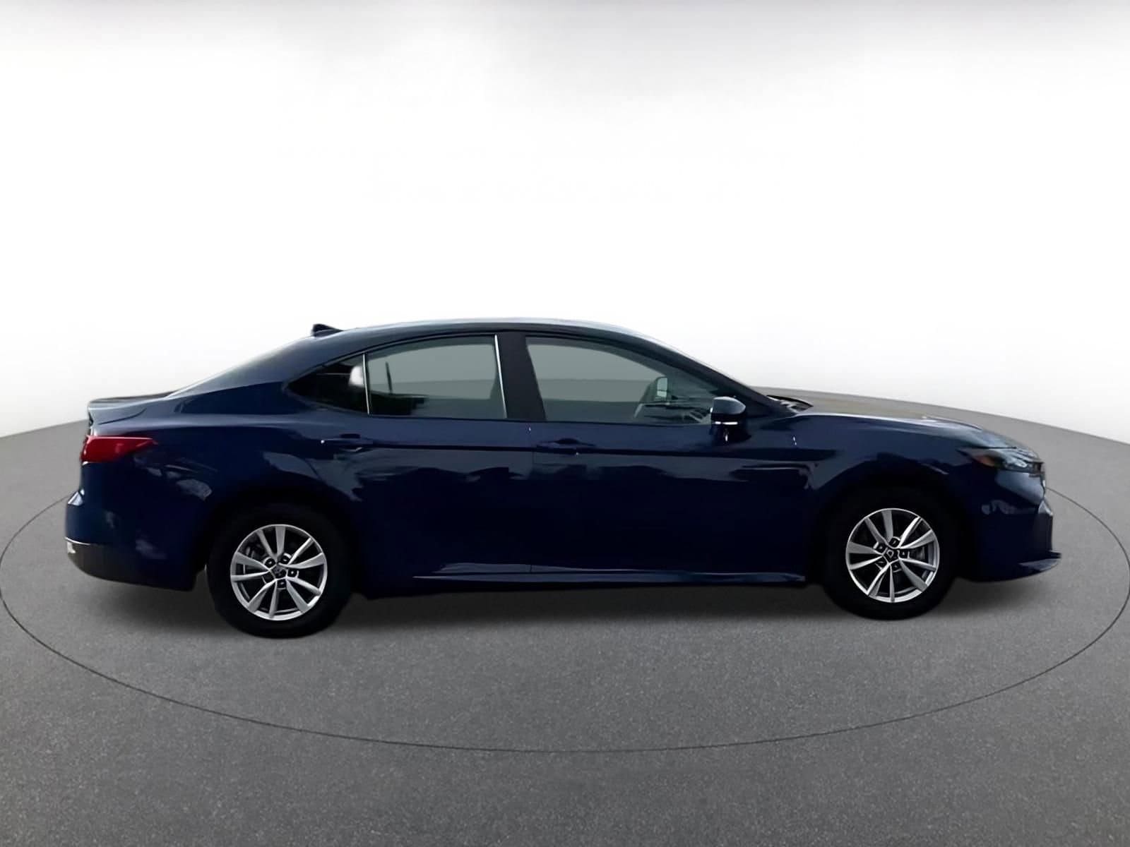 Thumbnail: 2025 Toyota Camry - 9