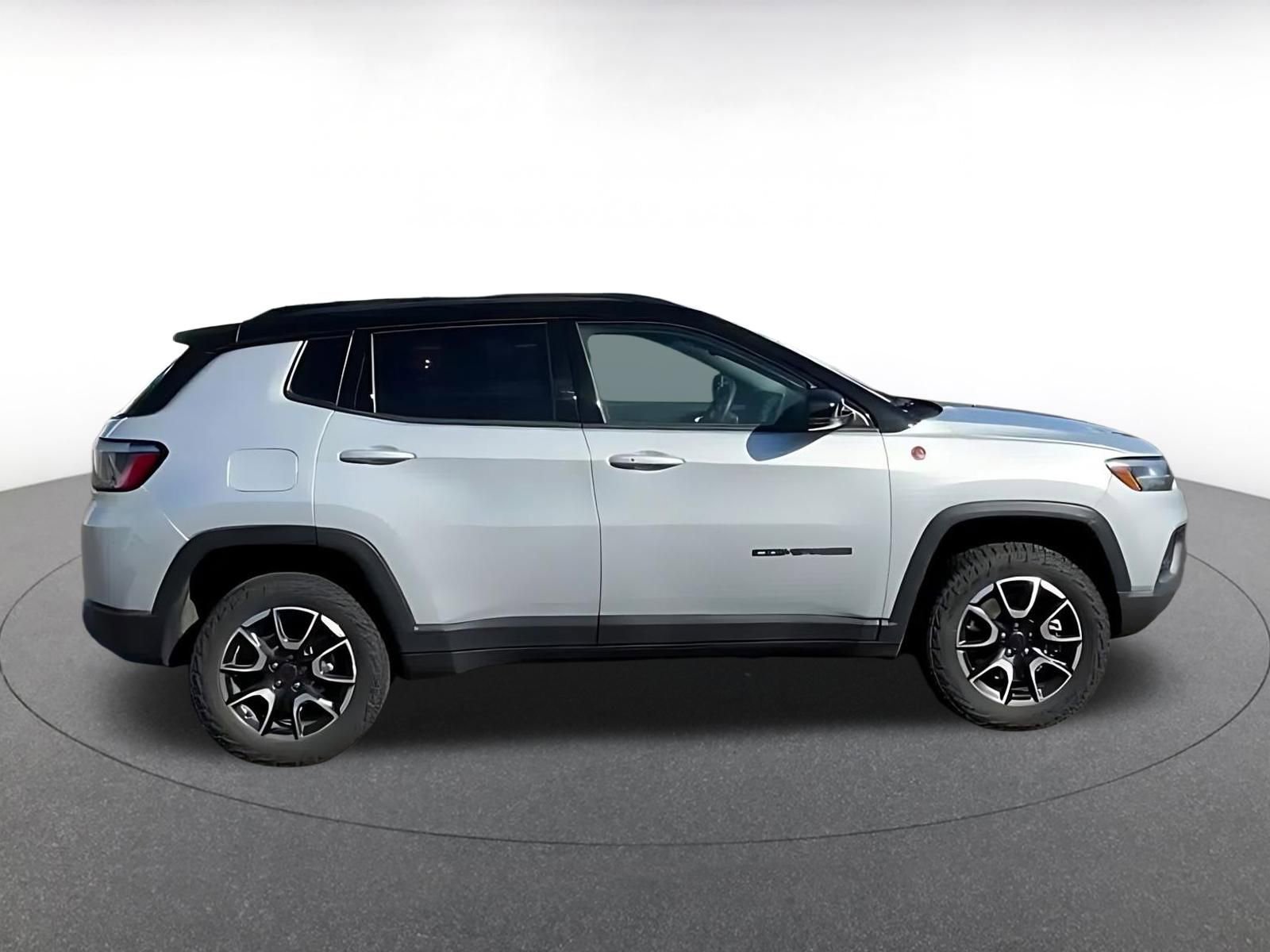 Thumbnail: 2025 Jeep Compass - 15
