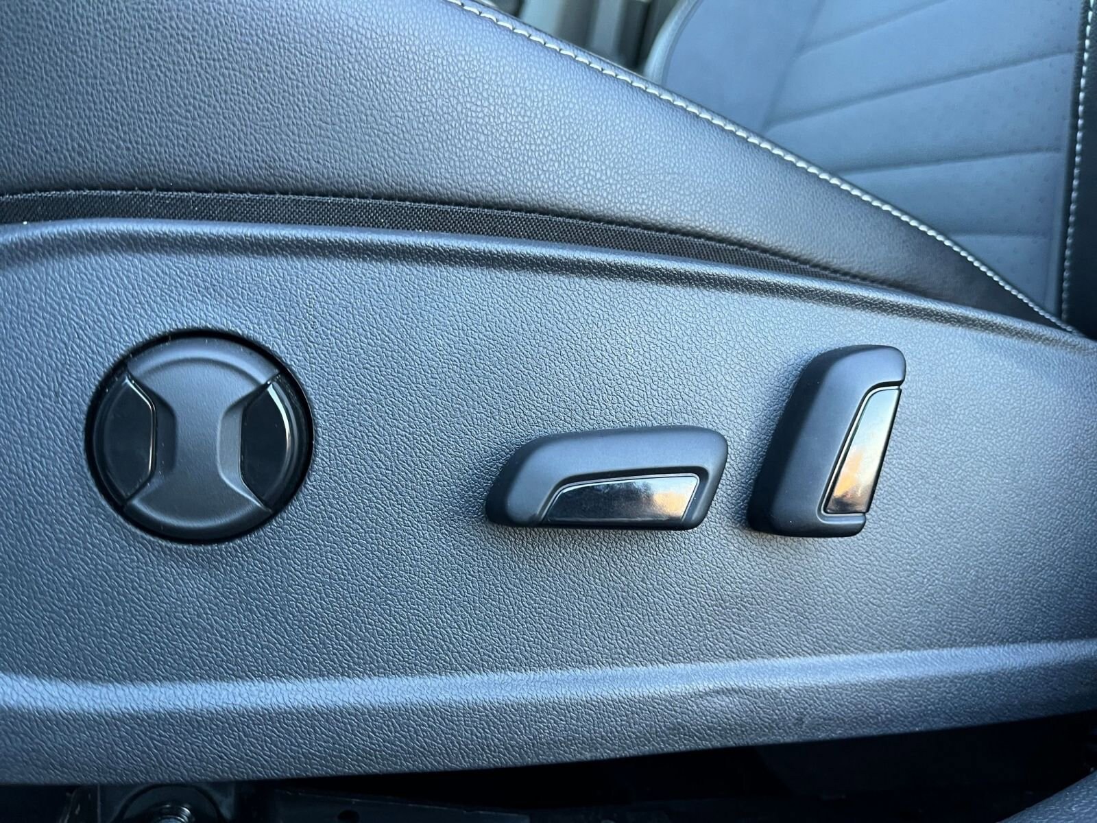 Thumbnail: 2025 Volkswagen Jetta - 24