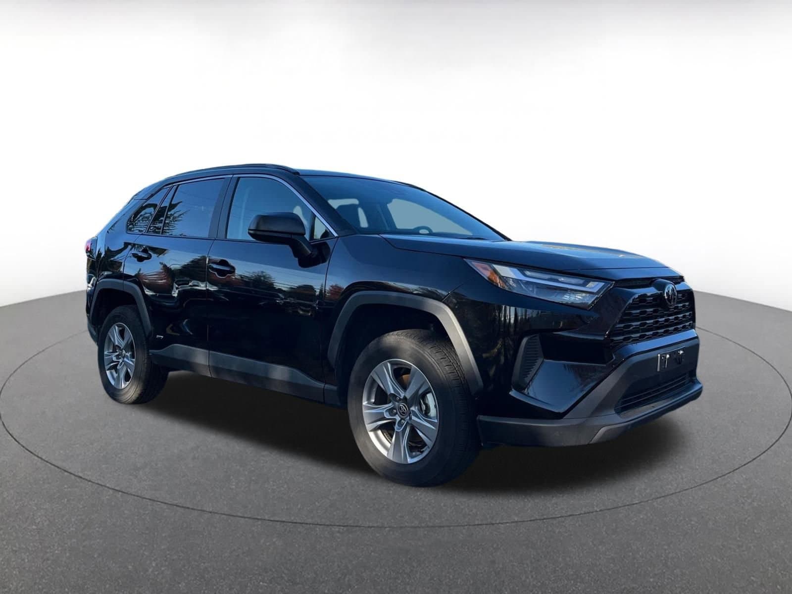 Thumbnail: 2025 Toyota RAV4 - 1