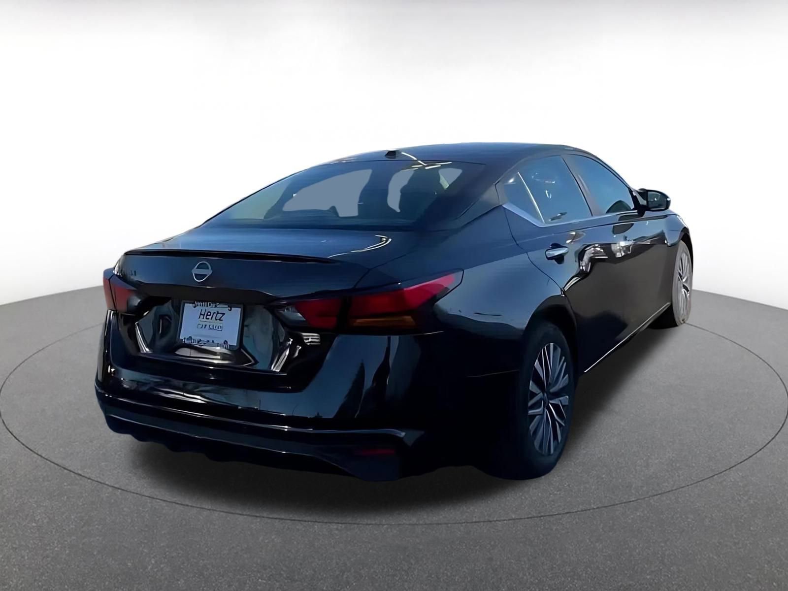 Thumbnail: 2025 Nissan Altima - 16