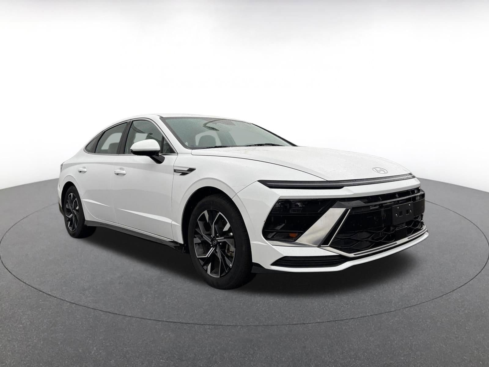 Thumbnail: 2025 Hyundai Sonata - 1