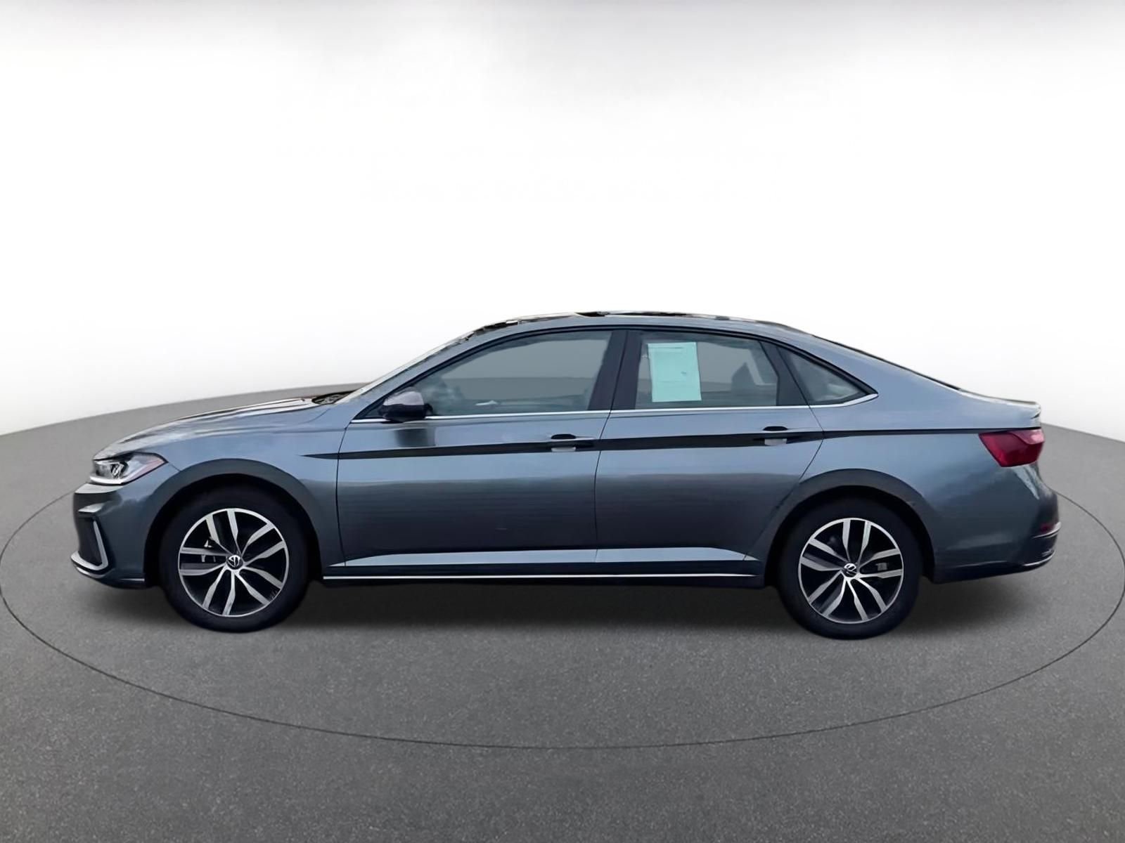 Thumbnail: 2025 Volkswagen Jetta - 12