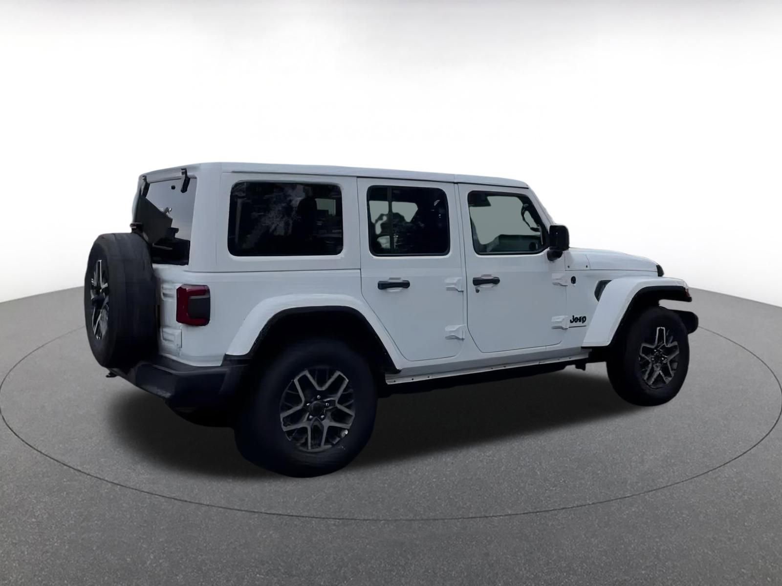 Thumbnail: 2025 Jeep Wrangler - 14