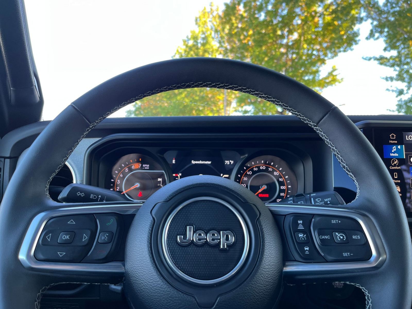 Thumbnail: 2025 Jeep Wrangler - 27