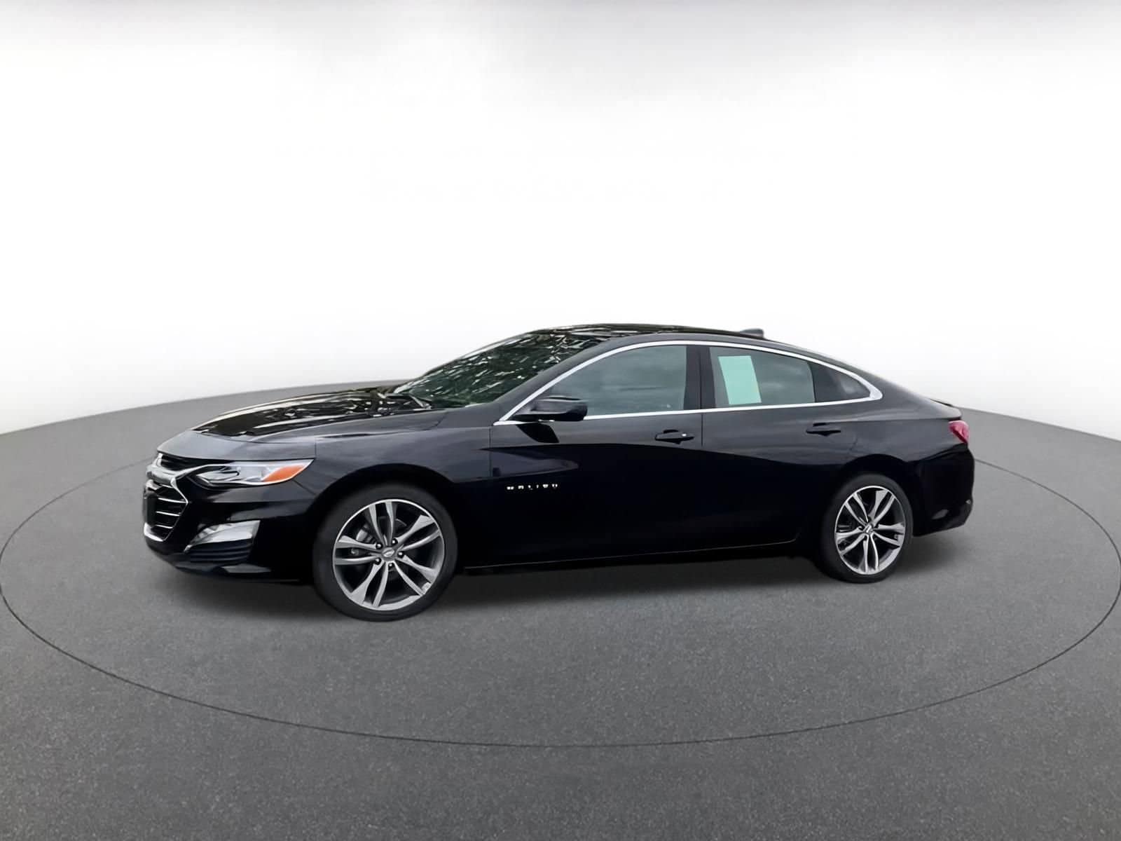 Thumbnail: 2024 Chevrolet Malibu - 8