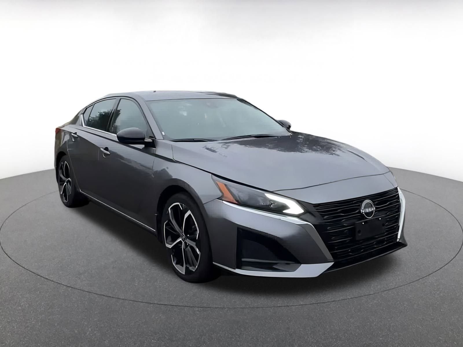 Thumbnail: 2023 Nissan Altima - 3