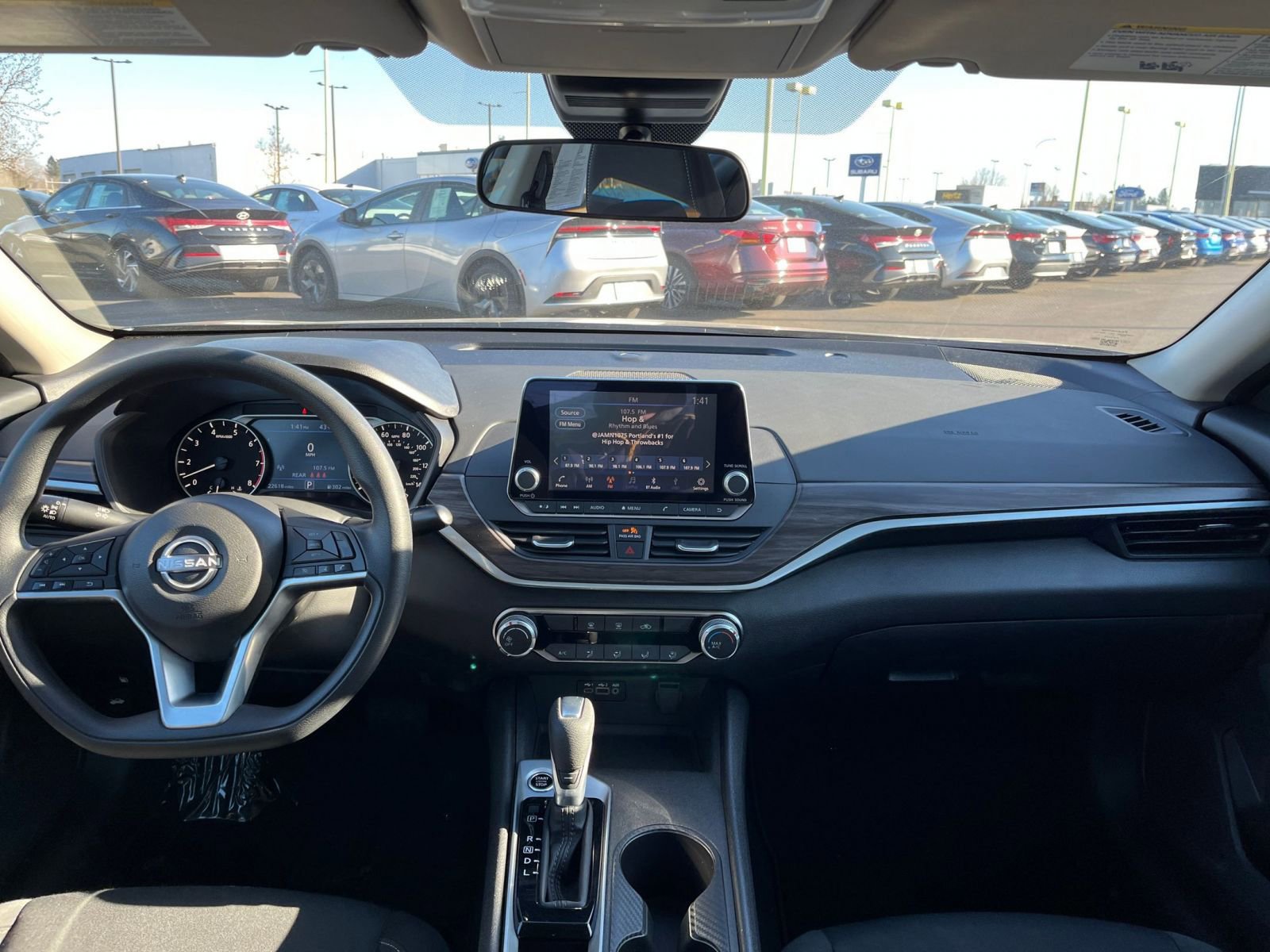 Thumbnail: 2025 Nissan Altima - 32