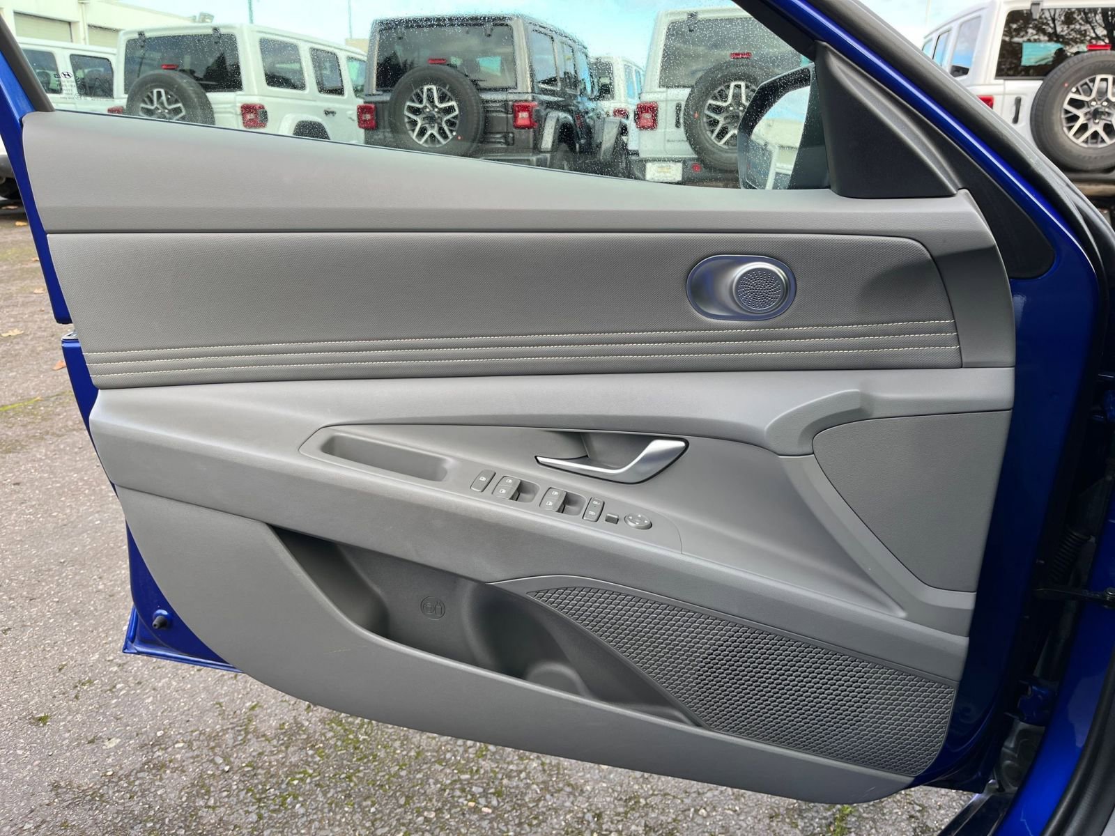 Thumbnail: 2025 Hyundai Elantra - 20