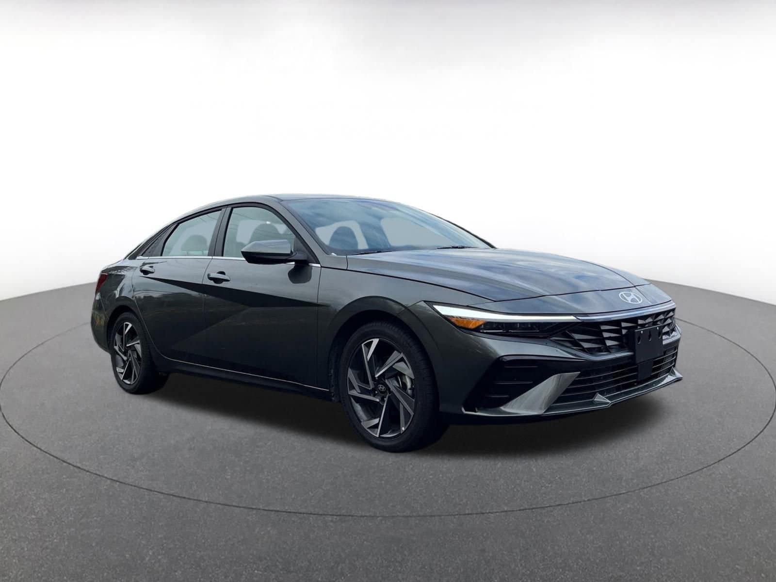 Thumbnail: 2025 Hyundai Elantra - 1