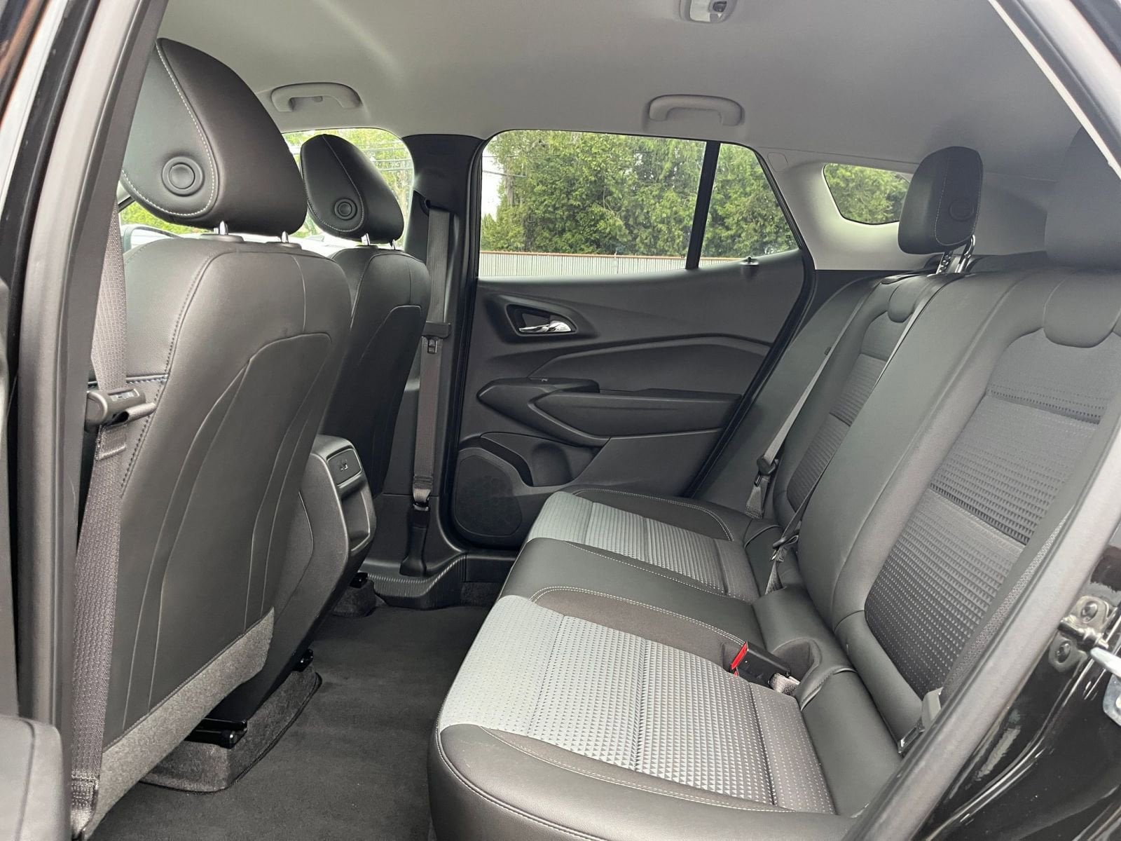 Thumbnail: 2025 Chevrolet Trax - 24