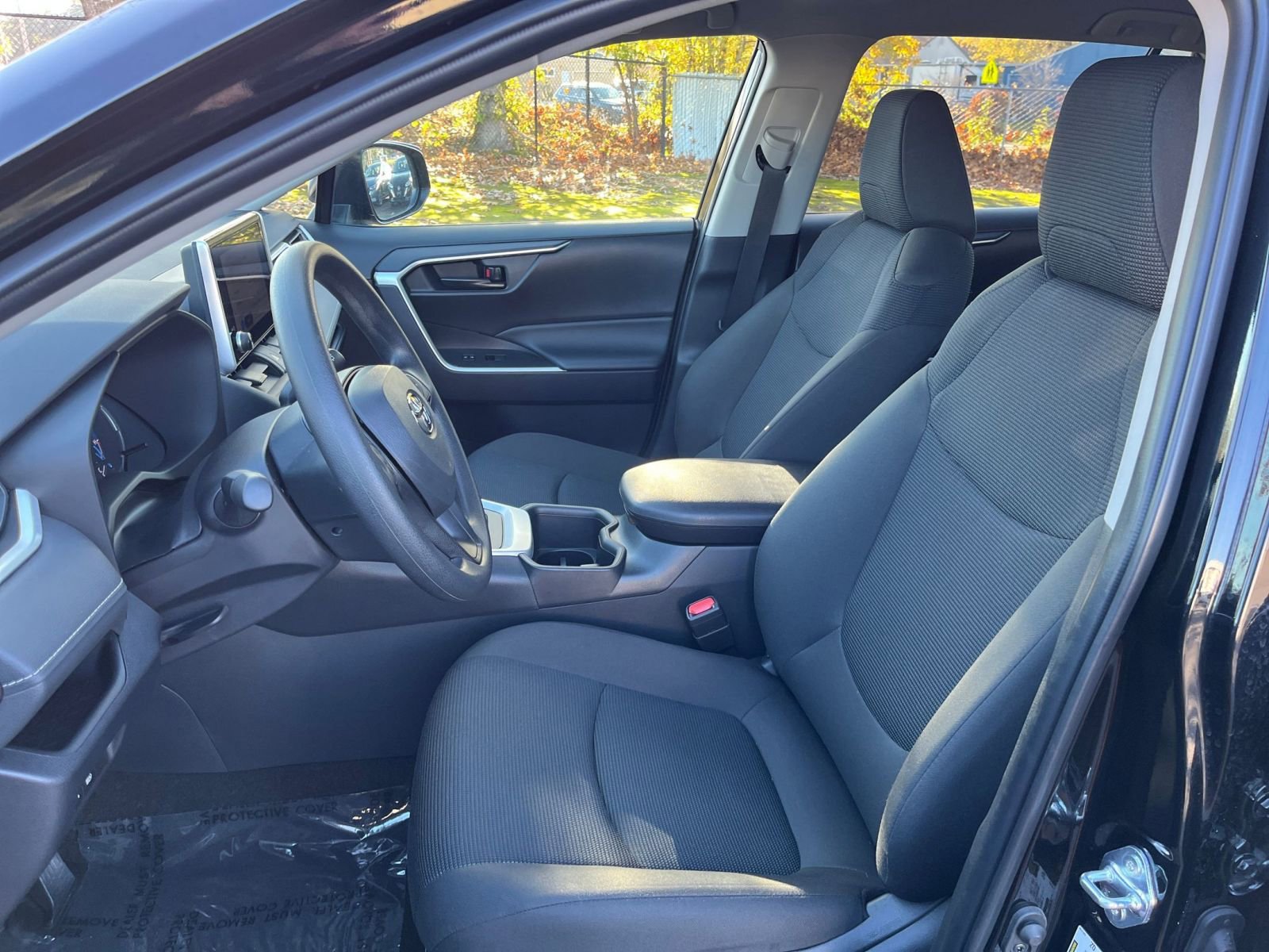 Thumbnail: 2025 Toyota RAV4 - 35