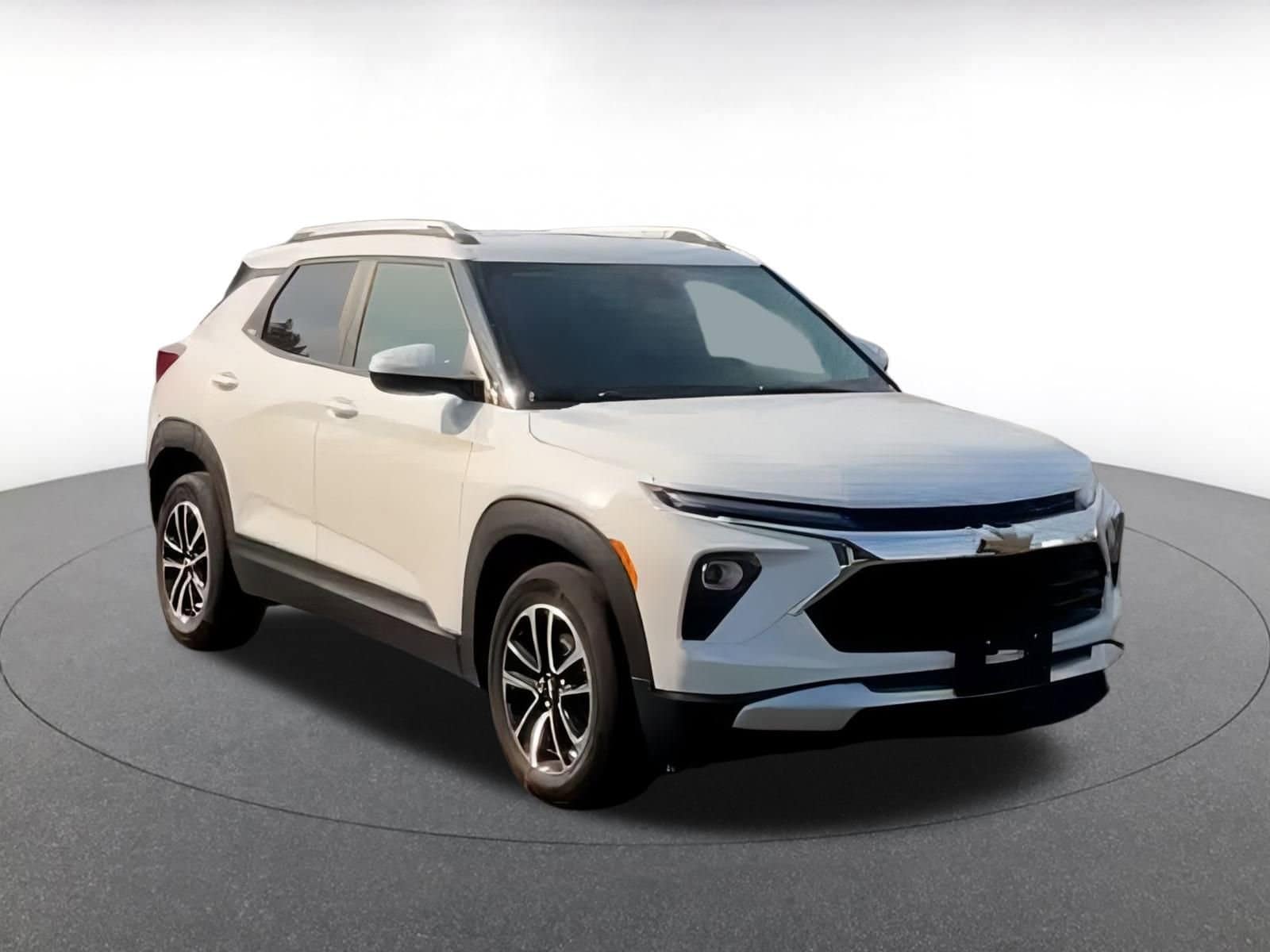 Thumbnail: 2024 Chevrolet TrailBlazer - 3