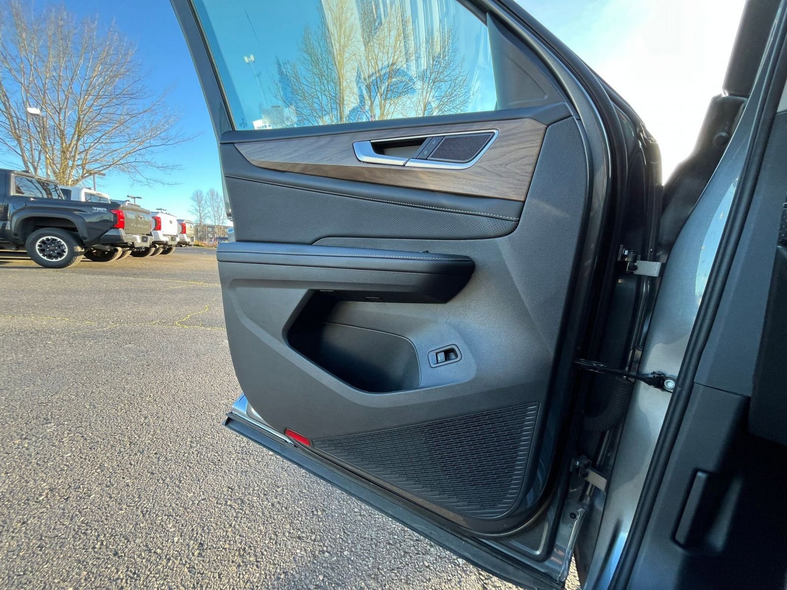 Thumbnail: 2025 Volkswagen Atlas - 20