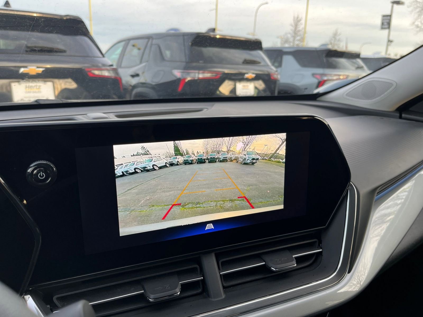 Thumbnail: 2025 Chevrolet Trax - 17