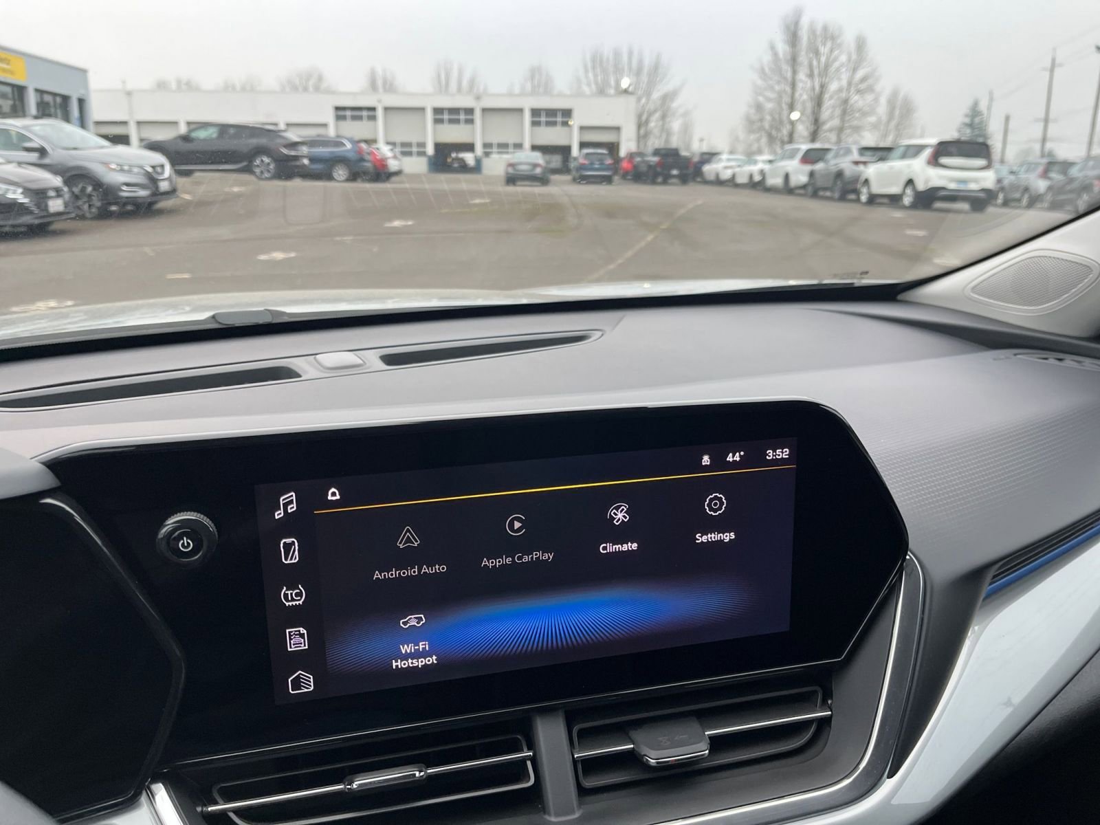 Thumbnail: 2025 Chevrolet Trax - 18