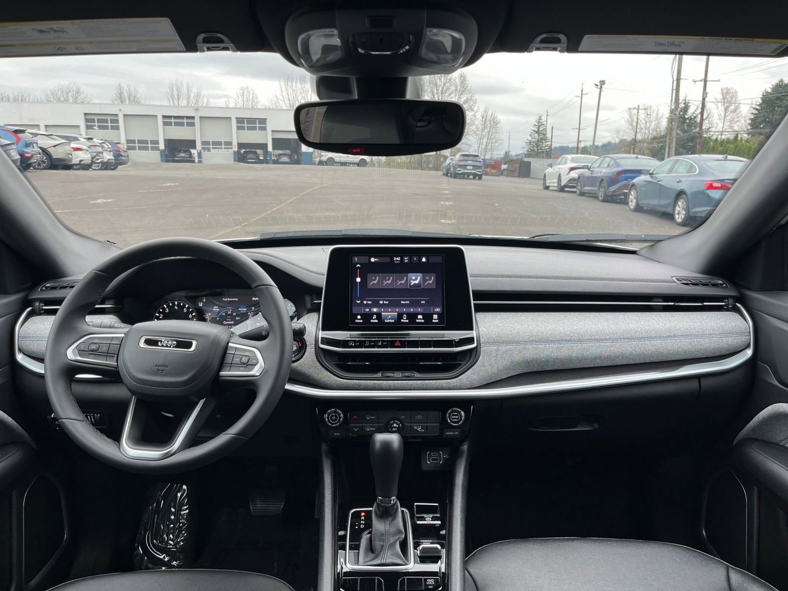 Thumbnail: 2025 Jeep Compass - 33