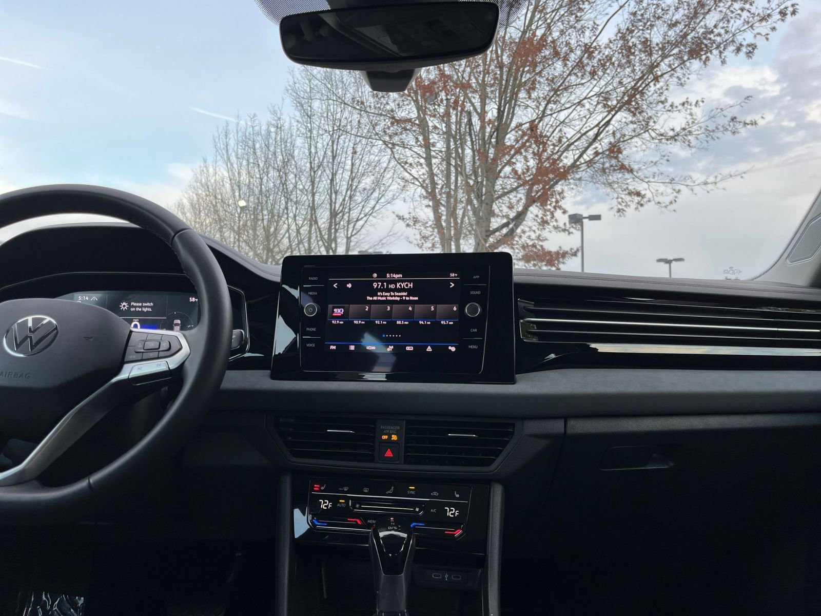 Thumbnail: 2025 Volkswagen Jetta - 21