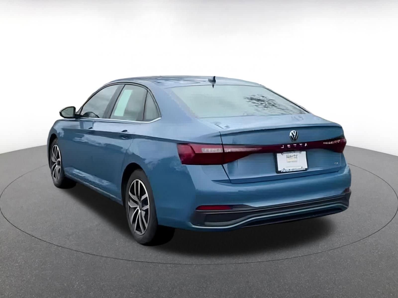 Thumbnail: 2025 Volkswagen Jetta - 14