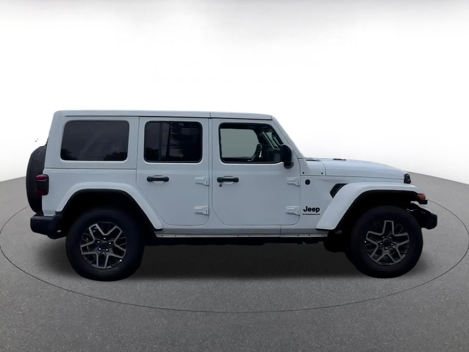 Thumbnail: 2025 Jeep Wrangler - 15