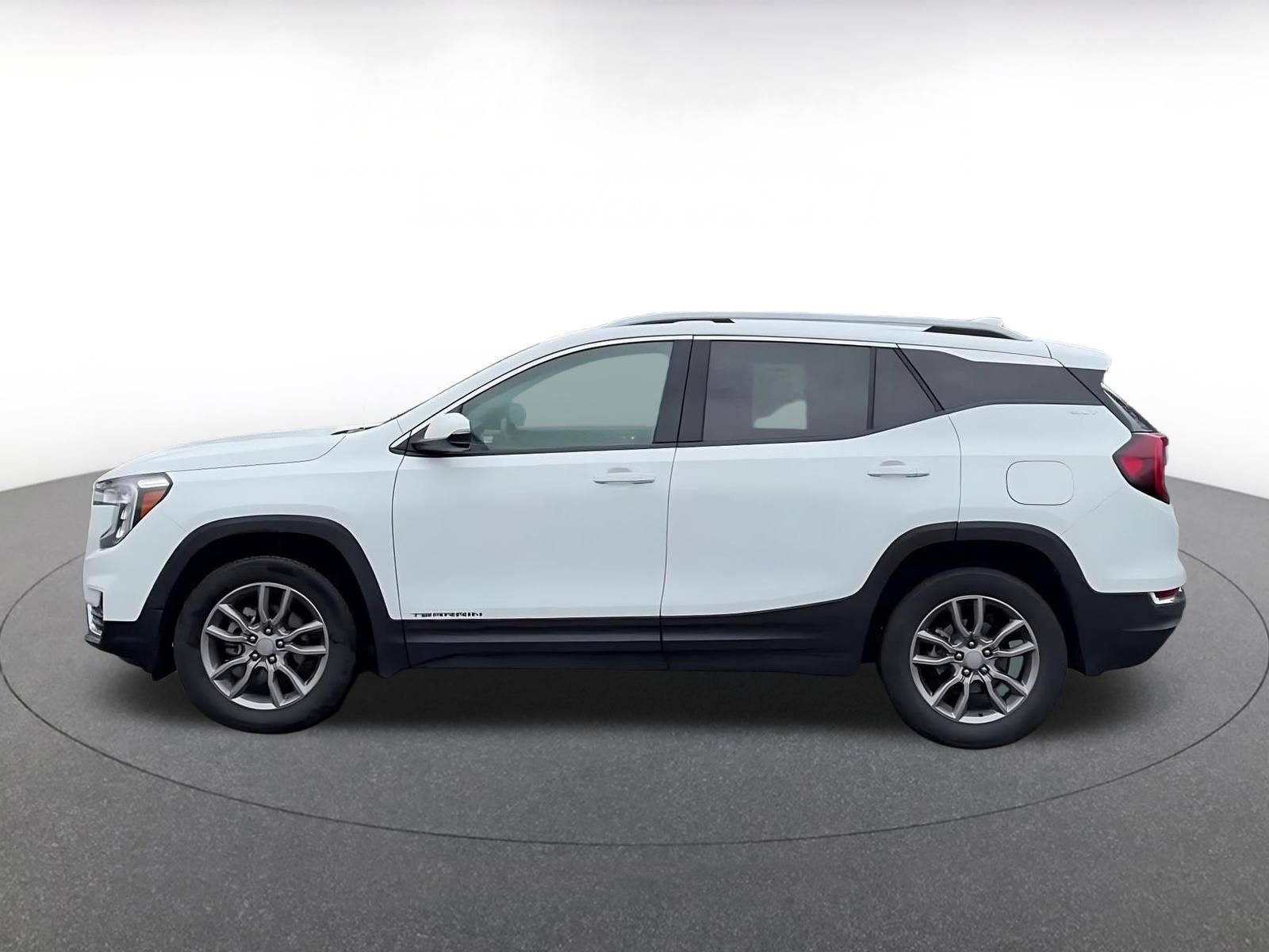 Thumbnail: 2024 GMC Terrain - 9