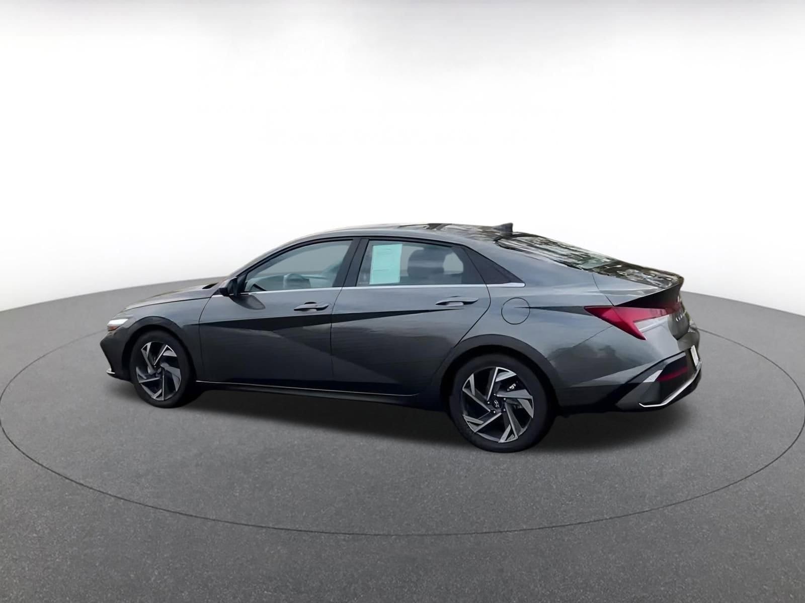 Thumbnail: 2025 Hyundai Elantra - 11