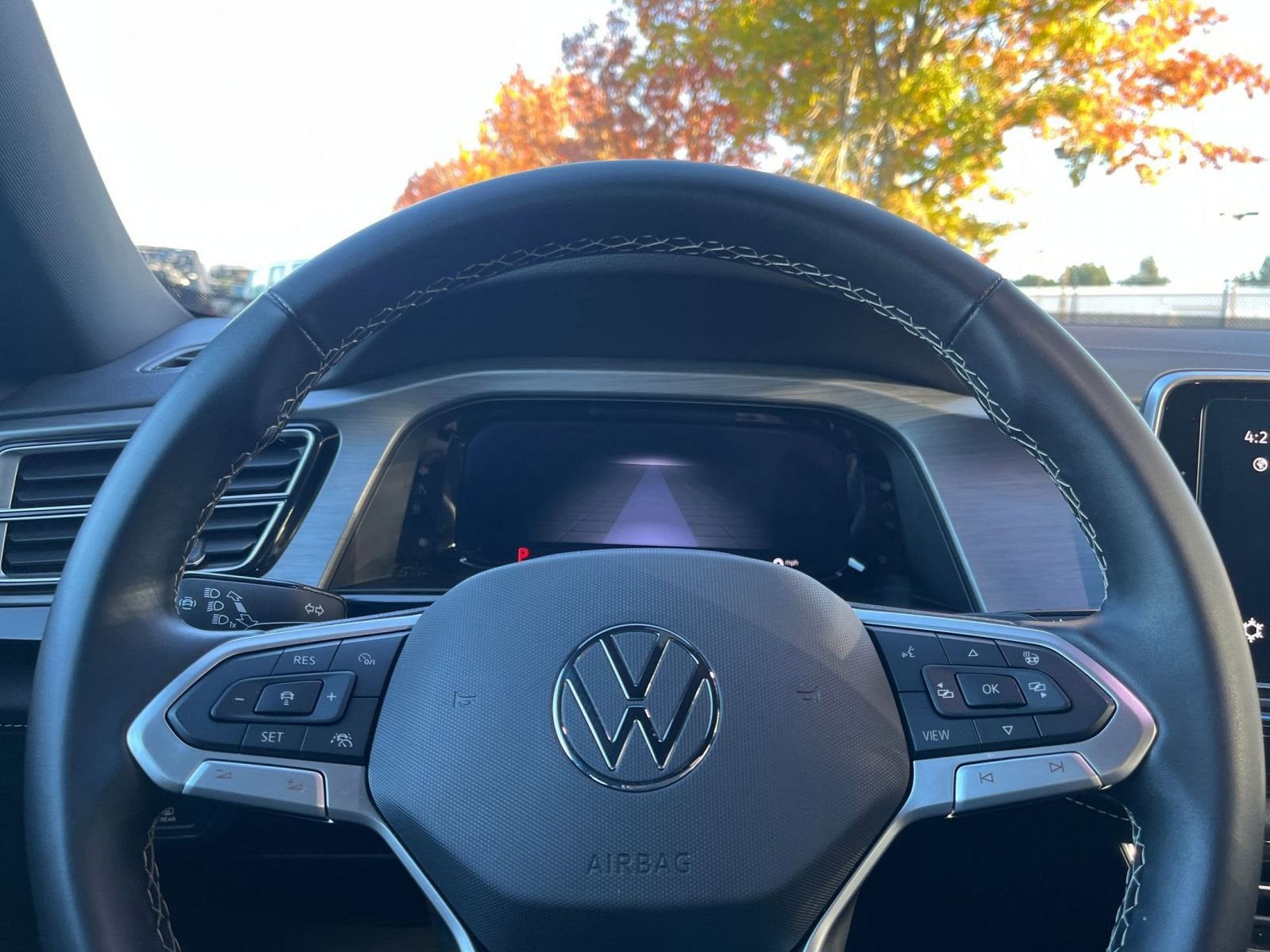 Thumbnail: 2025 Volkswagen Atlas - 28